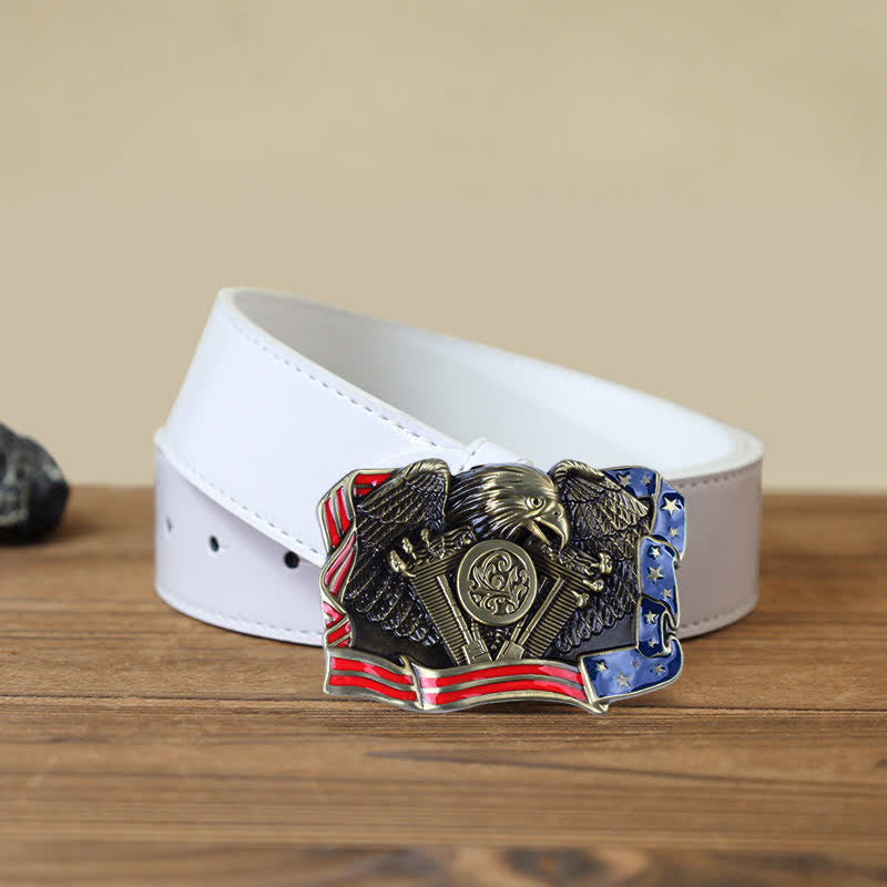 Cinturón de cuero con hebilla multicolor con diseño de águila patriótica para hombre