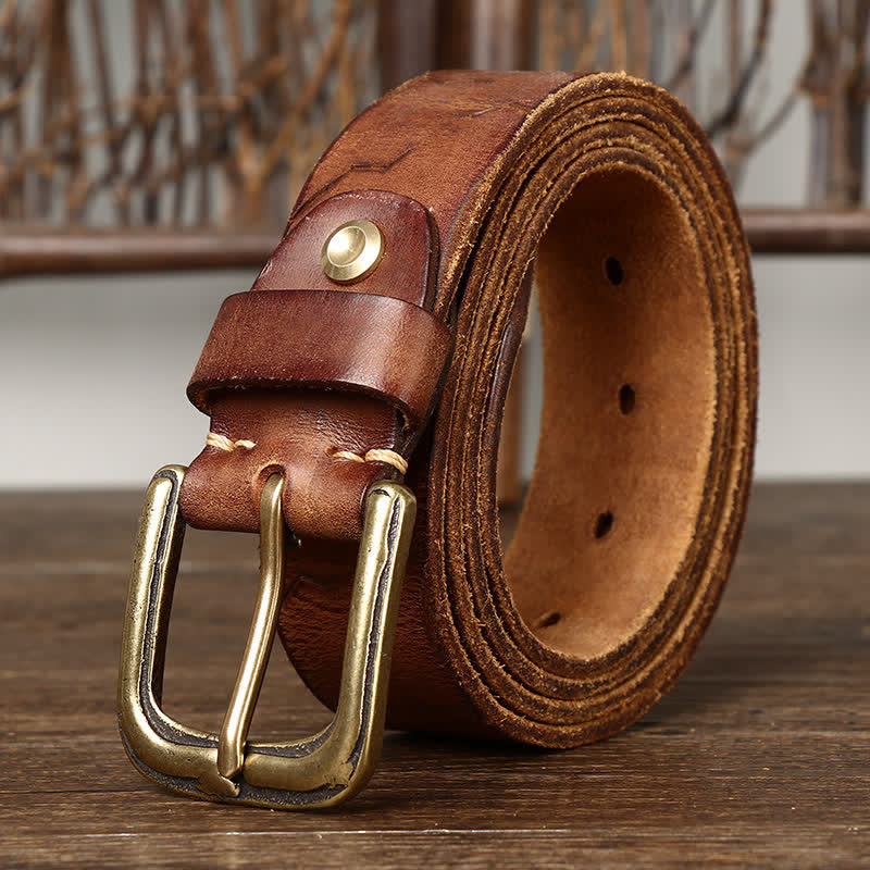 Cinturón de cuero con estampado de timón en relieve y efecto desgastado para hombre