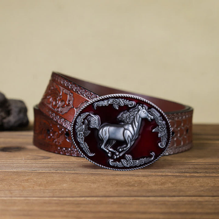 Cinturón de cuero con hebilla de caballo corriendo esmaltado en rojo para hombre hecho a mano