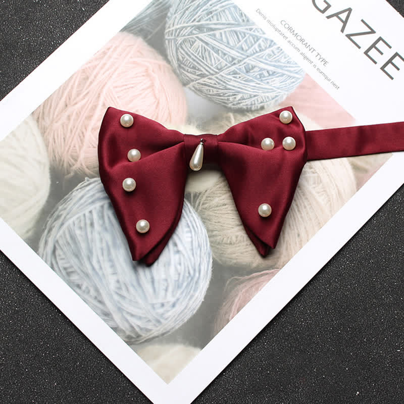 Pajarita elegante de gran tamaño con perlas y punta para hombre