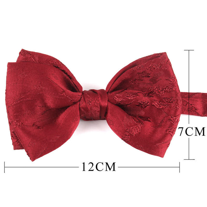 Pajarita de boda con flores meticulosas y especiales para hombre