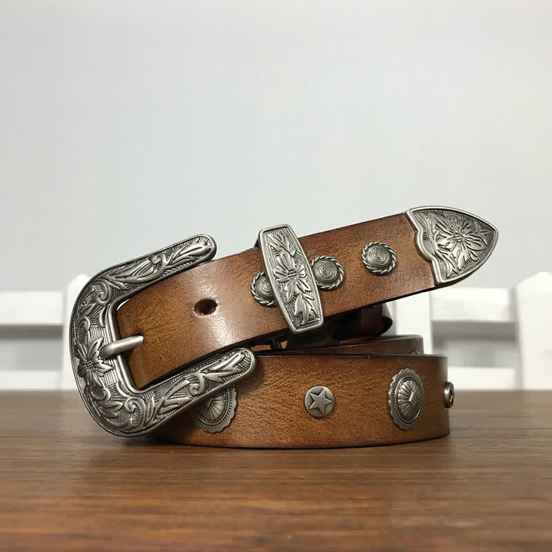 Cinturón de cuero con tachuelas y remaches redondos decorativos con personalidad