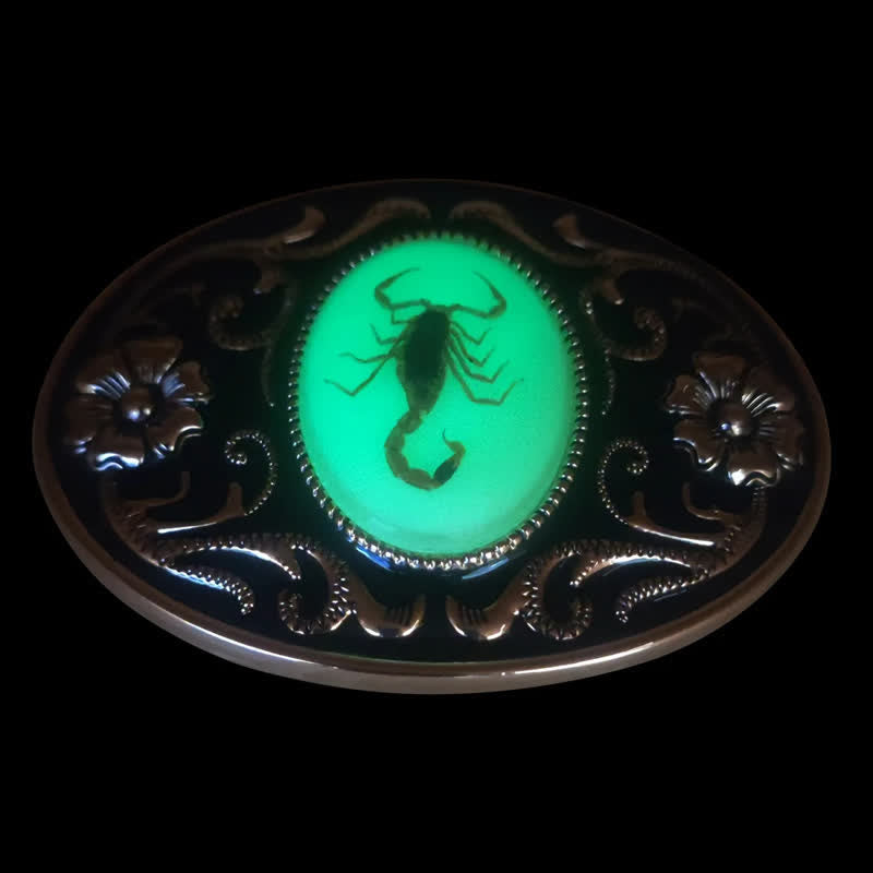 Cinturón de cuero con hebilla de escorpión luminoso y decorativo para hombre hecho a mano