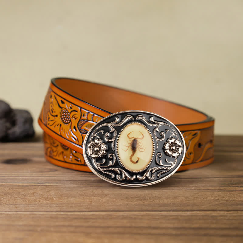Cinturón de cuero con hebilla de escorpión luminoso y decorativo para hombre hecho a mano