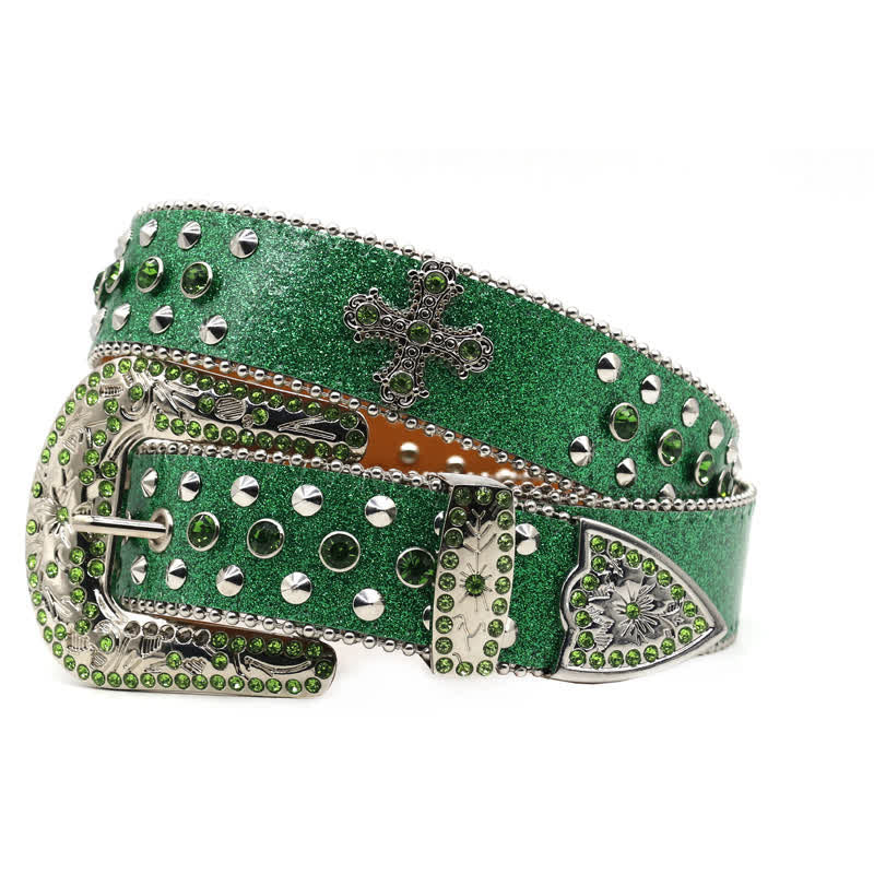 Cinturón de cuero con tachuelas y diamantes de imitación con forma de cruz gótica