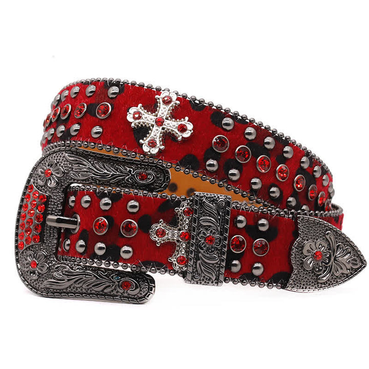 Cinturón de cuero con tachuelas y diamantes de imitación brillantes