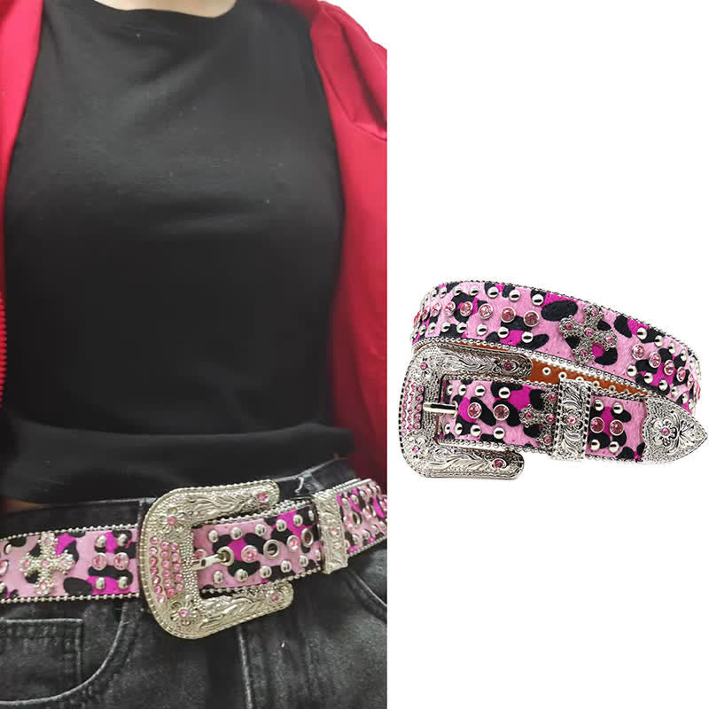 Cinturón de cuero con tachuelas y diamantes de imitación brillantes