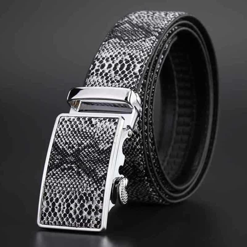 Cinturón de cuero con hebilla automática y diseño de piel de serpiente para hombre