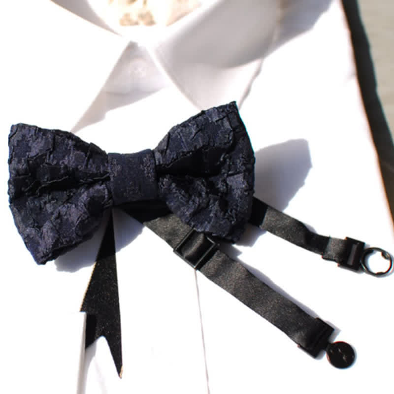 Pajarita elegante con estampado floral en jacquard negro para hombre