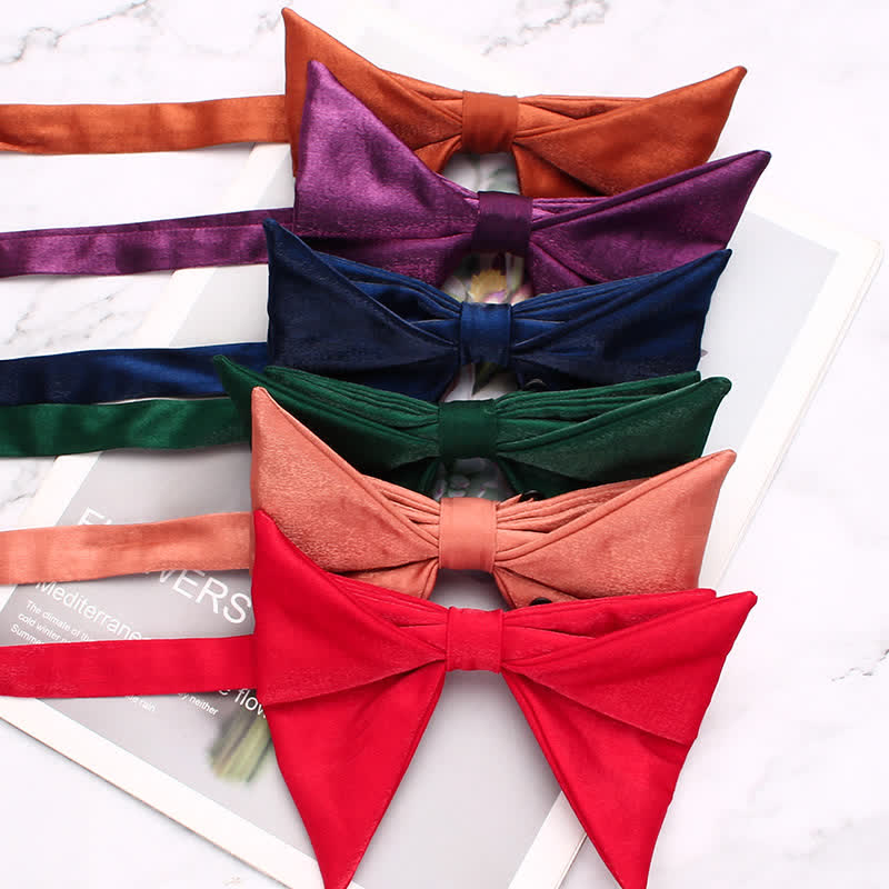 Pajarita de hombre de gran tamaño con diseño plegado y brillante