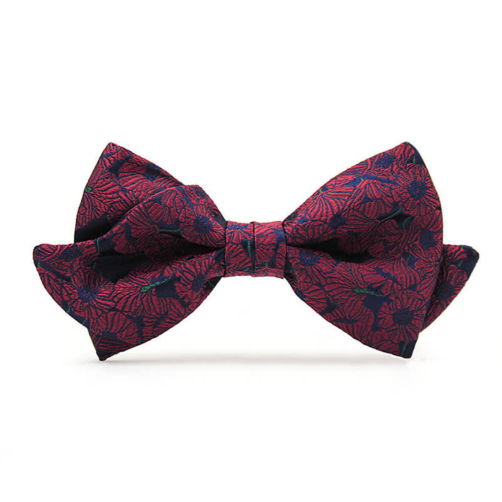 Pajarita con diseño floral y forma de bigote para hombre