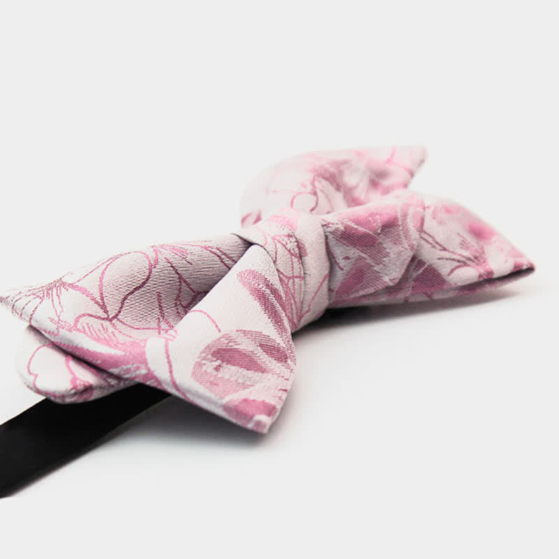 Pajarita con diseño floral y forma de bigote para hombre