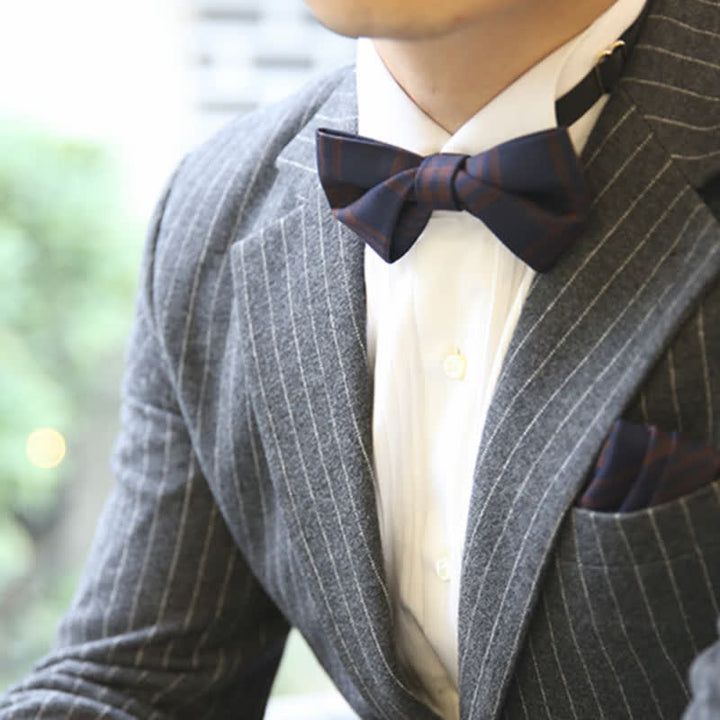 Pajarita clásica a cuadros estilo británico para hombre
