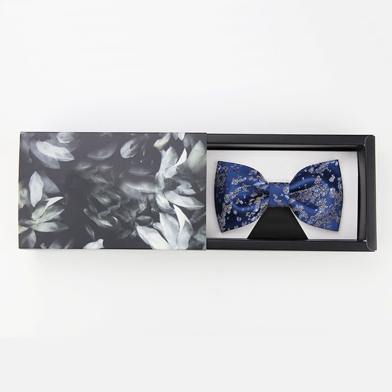 Pajarita delicada con estampado floral azul para hombre