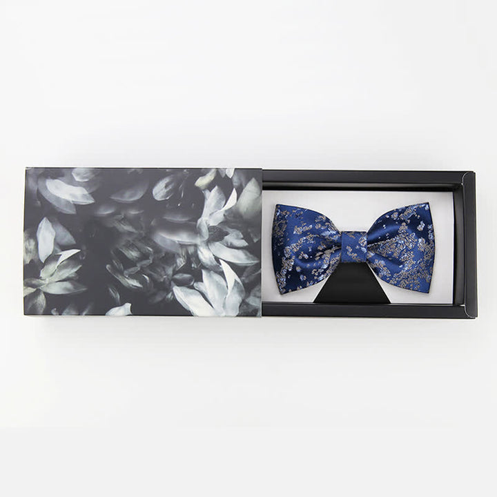 Pajarita delicada con estampado floral azul para hombre