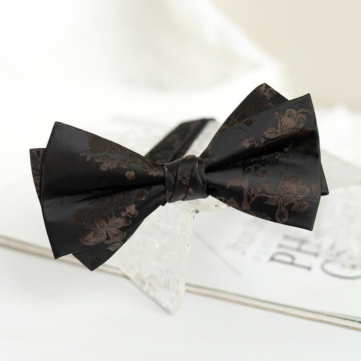 Pajarita elegante con estampado floral de iris para hombre