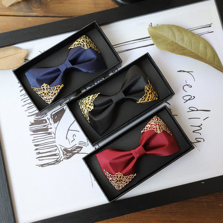 Pajarita con decoración de metal dorado hueco para hombre