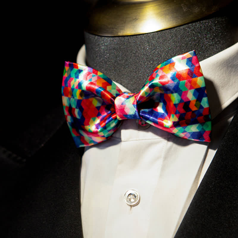 Pajarita con estampado colorido deslumbrante de caleidoscopio para hombre