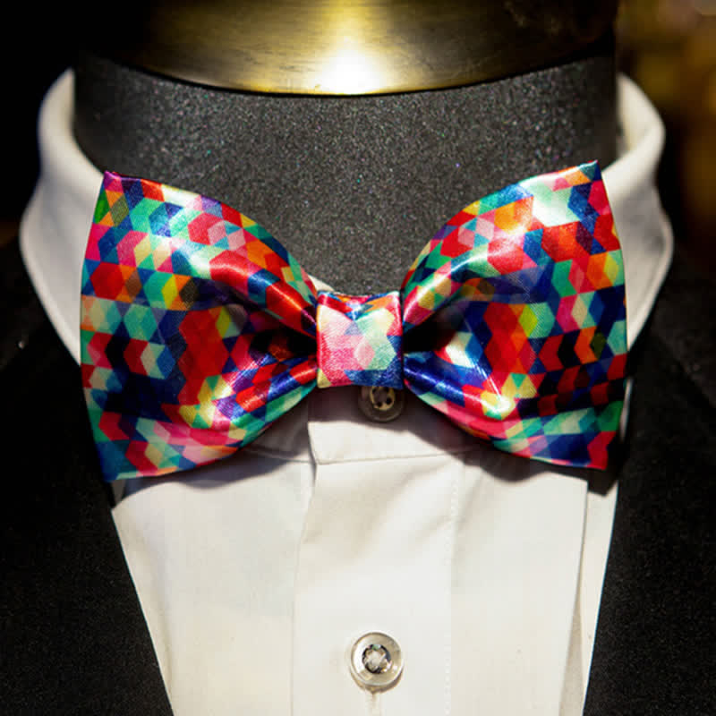 Pajarita con estampado colorido deslumbrante de caleidoscopio para hombre
