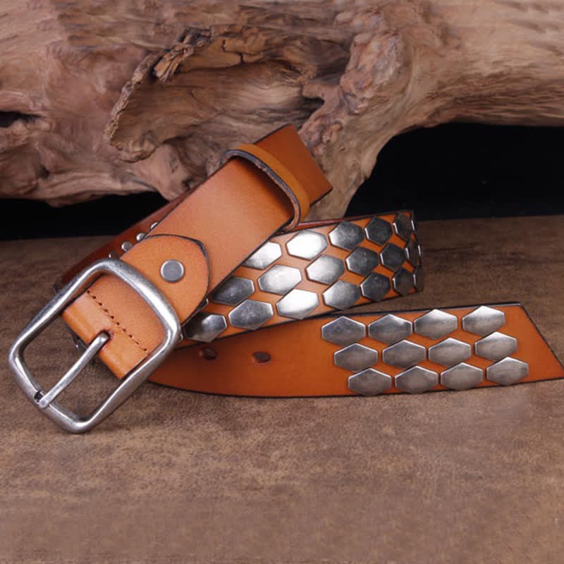 Cinturón de cuero con remaches en escamas de pescado estilo punk para hombre