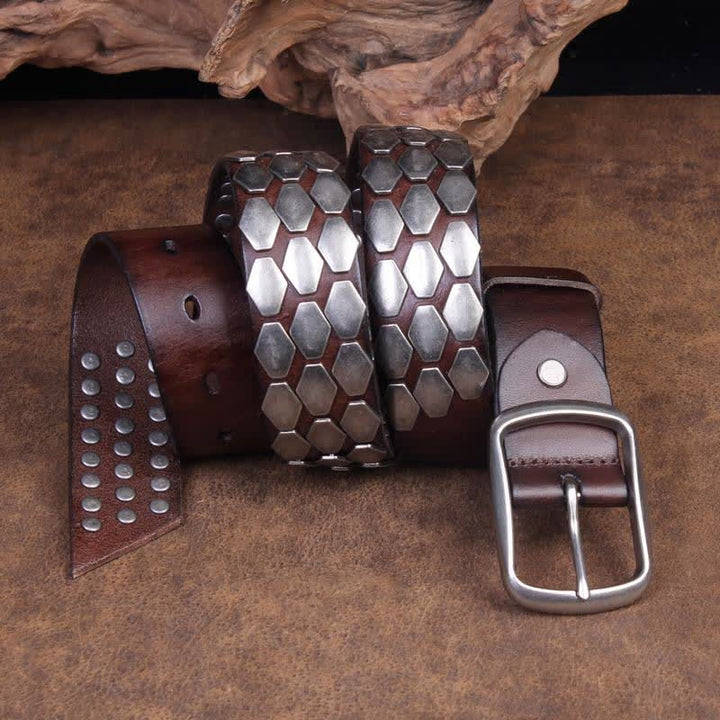 Cinturón de cuero con remaches en escamas de pescado estilo punk para hombre