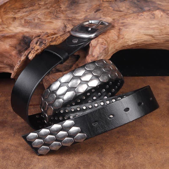 Cinturón de cuero con remaches en escamas de pescado estilo punk para hombre