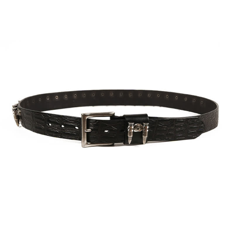 Cinturón de piel con diseño de cocodrilo y remaches de bala decorativos para hombre.