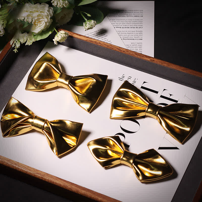Pajarita de cuero metalizado dorado brillante y moderna para hombre
