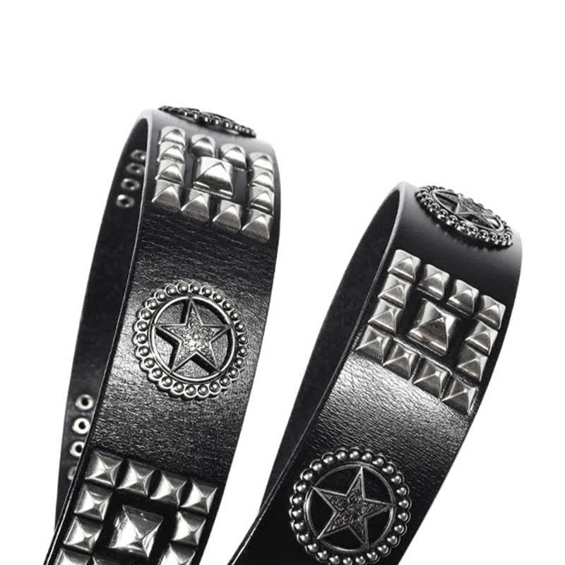 Cinturón de cuero estilo motero punk con remaches y estrellas de metal
