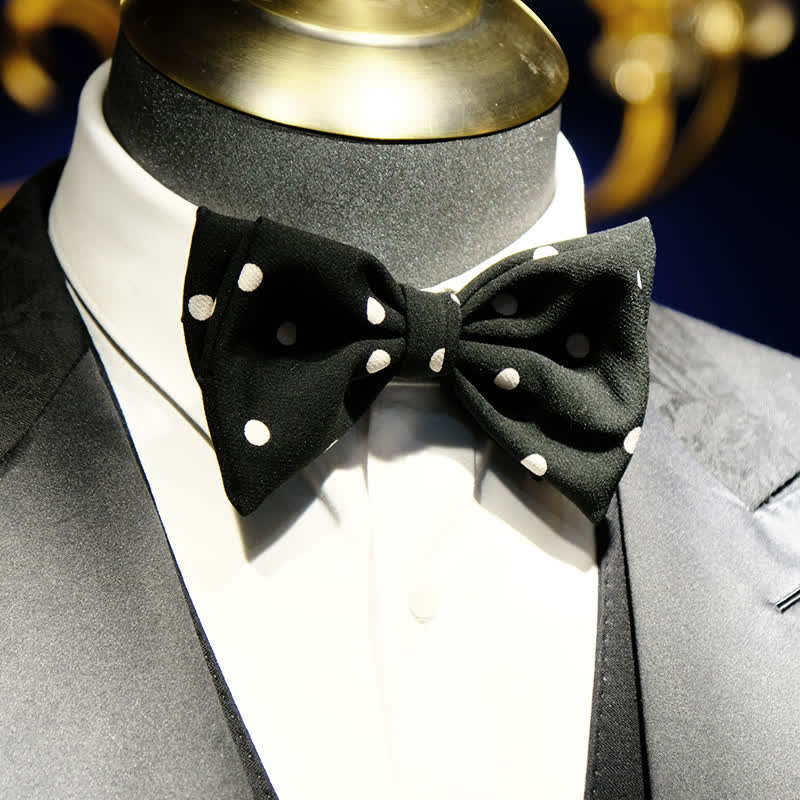 Pajarita de lunares pequeños en blanco y negro para hombre