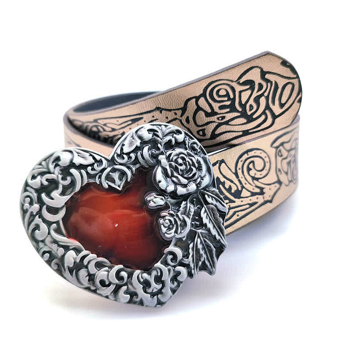 Cinturón de cuero con estampado de rosas en relieve y corazón esmaltado en rojo