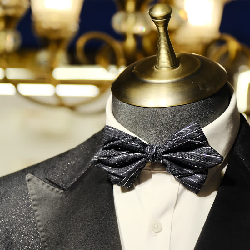 Pajarita con estampado de espiga de rayas gris oscuro para hombre