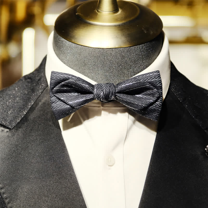 Pajarita con estampado de espiga de rayas gris oscuro para hombre