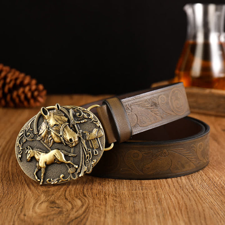 Cinturón de cuero con diseño de cabeza de caballo ovalada