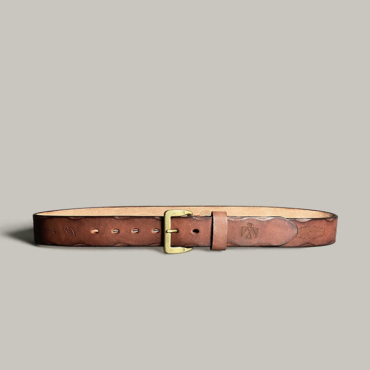 Cinturón de cuero con estampado de tótem grabado con láser estilo retro informal