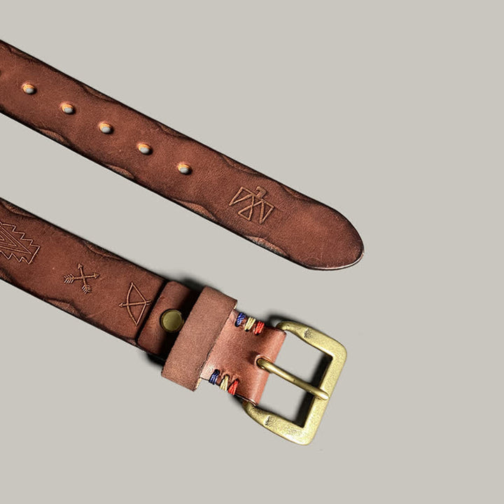 Cinturón de cuero con estampado de tótem grabado con láser estilo retro informal