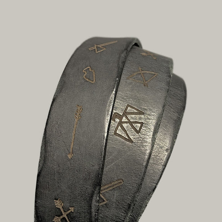 Cinturón de cuero con estampado de tótem grabado con láser estilo retro informal