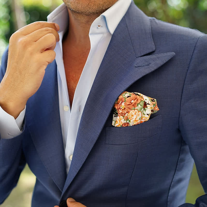 Pañuelo de bolsillo de algodón con estampado floral en color naranja apagado