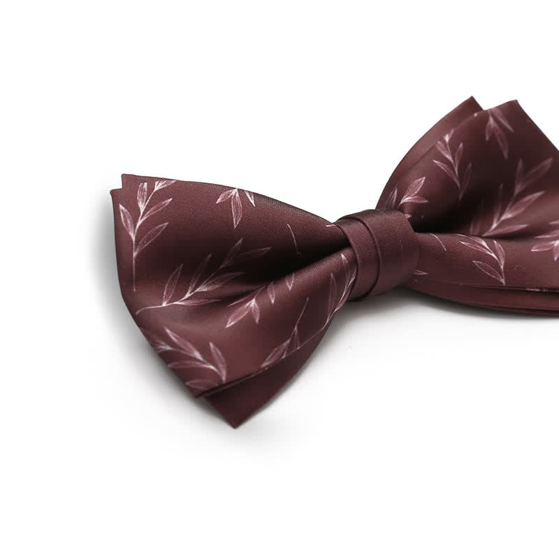 Pajarita elegante con estampado de sauce en color rojo vino para hombre
