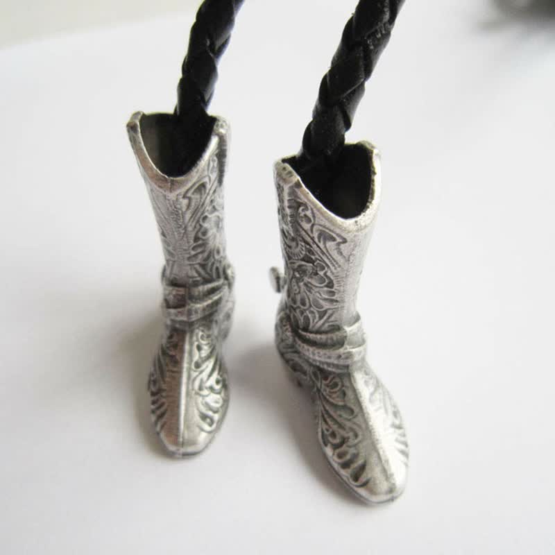 Colgante de sombrero de vaquero campestre con corbata de bolo