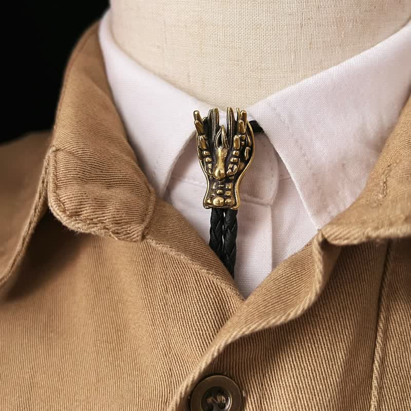 Corbata de bolo con cabeza de dragón pequeño de bronce