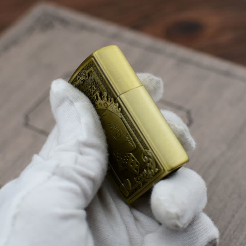 Encendedor de butano recargable con forma de rueda de amolar Lucky Poker