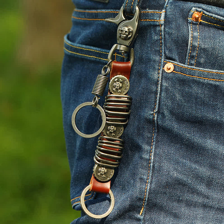 Llavero de cuero con forma de cabeza de calavera y personalidad.