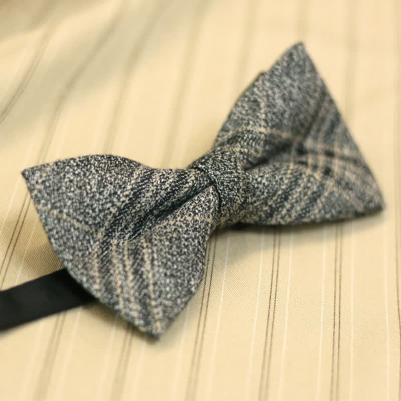 Pajarita de algodón a cuadros estilo británico gris oscuro para hombre