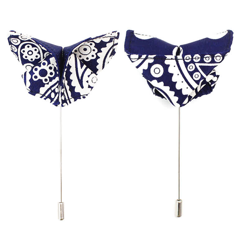 Pajarita para hombre con estampado de lunares en azul marino y blanco de anacardo