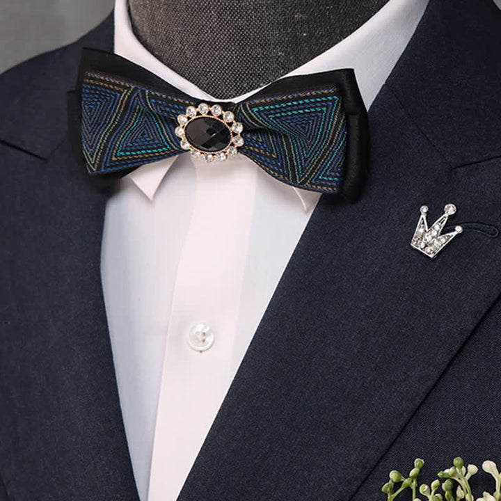 Pajarita estrecha de doble capa con cristales negros para hombre