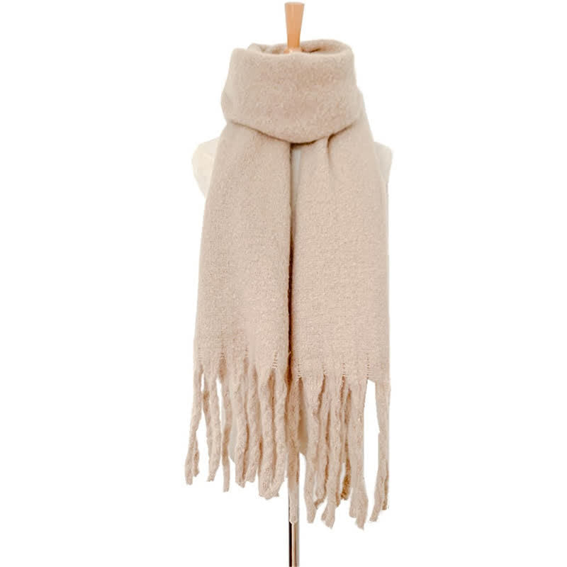 Bufanda unisex cálida de color puro con borlas gruesas