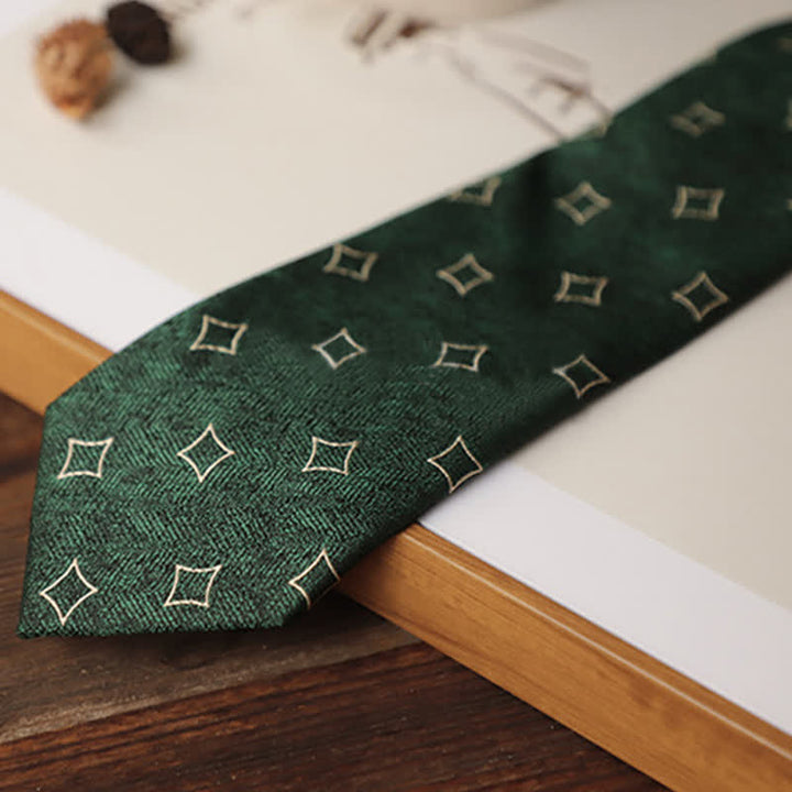 Corbata de hombre con estampado de pingüino de dibujos animados en azul marino