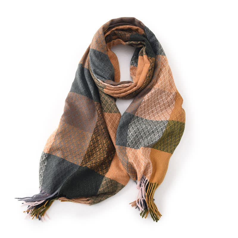 Bufanda unisex elegante con flecos y cuadros en colores contrastantes