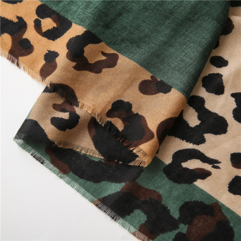 Bufanda fina grande con estampado de leopardo para mujer